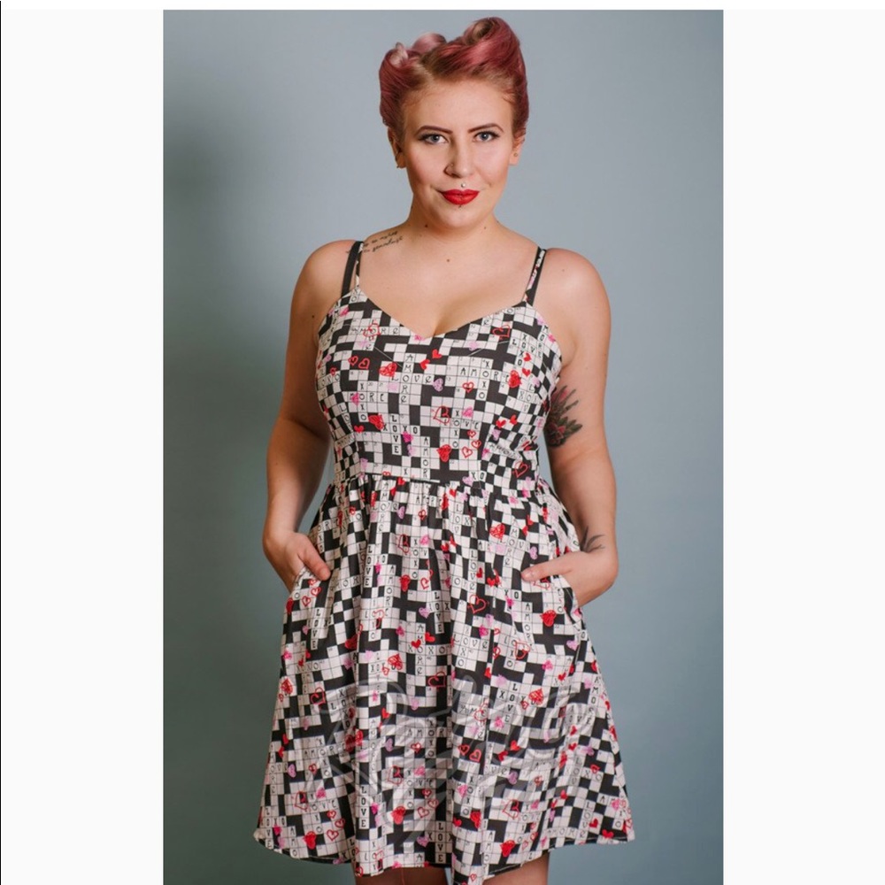 Retrolicious X’s and O’s Dress Small